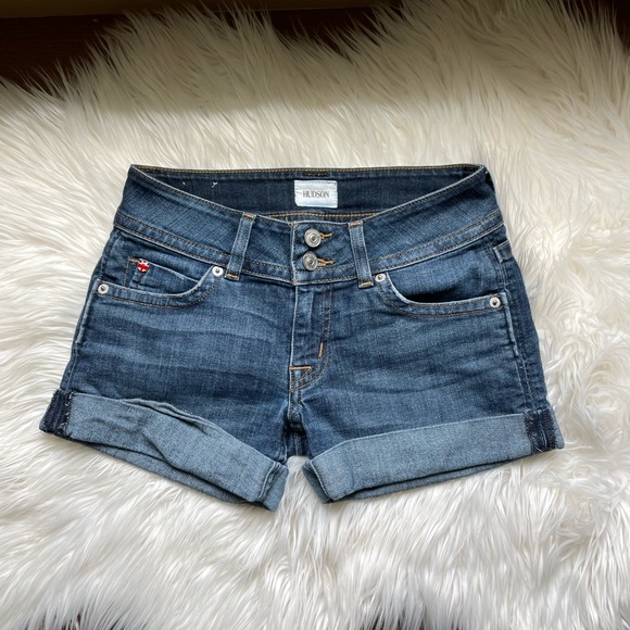 HUDSON Women's Croxley Mid Rise, Cuffed, Jean Short - Picture 5 of 7